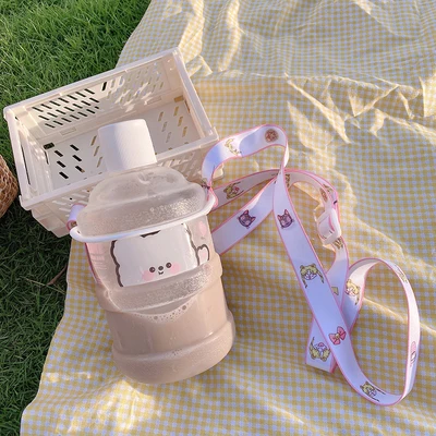 Kawaii 630ml Bear Bucket Plastic Water Bottle Creative Cute Shaker Sport Gourd Milk Cartoon Drinking Cups For Girls Children White