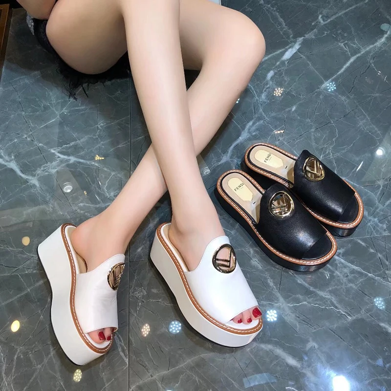Высококачественная черная и белая тапочка; женская обувь; Высококачественная обувь из натуральной кожи; Новое поступление; модная обувь; подошва 6 см
