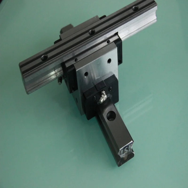 Linear Rails Stock Angle Linear Guide AG15H AG20H AG25H AG30H Cross Rail AG Type Cross Linear Slide Stage Guide Length: 2500mm Color: AG25H Linear Rails Stock Angle Linear Guide AG15H AG20H AG25H AG30H Cross Rail AG Type Cross Linear Slide Stage Guide Length: 2500mm Color: AG25H