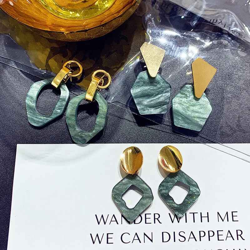 

DREJEW Vintage Green Geometric Statement Dangle Earrings 2019 925 Alloy Acrylic Drop Earrings for Women Fashion Jewelry HE6451
