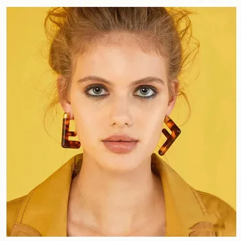 

серьги сережки ピアス Luxury Brand Trendy Geometry Letter F Stud Earrings Two Ways Wearing Resin Leopard Modern For Women Earrings