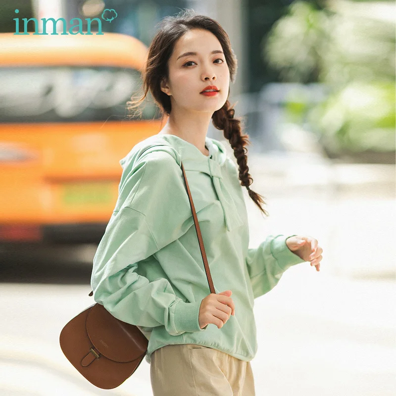 

INMAN 2020 Spring New Arriavl Literary Pure Cotton Cactus Embroidered Loose Hoodie