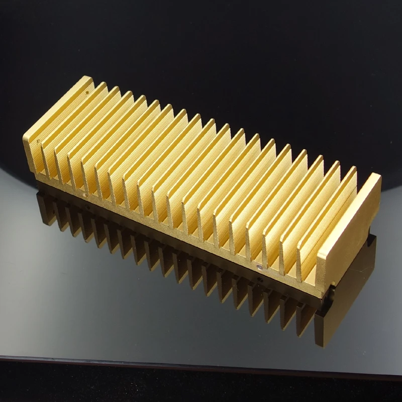 

Алюминиевые радиаторы для рассеивания тепла доступны в золотом и серебряном радиаторе 200 мм x 40 мм x 68 мм