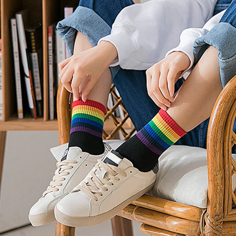 Winter Women's Socks Cotton Rainbow Stripes Socks Christmas Hot Sales Fashion Warm pregnant stocking thick maternity