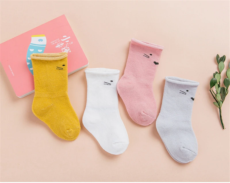 4 пар/компл. новорожденных; сезон осень-зима Тапочки для малышей носки для мальчиков Хлопковые вязаные Симпатичные носочки для девочки Детские прогулочные детские носки
