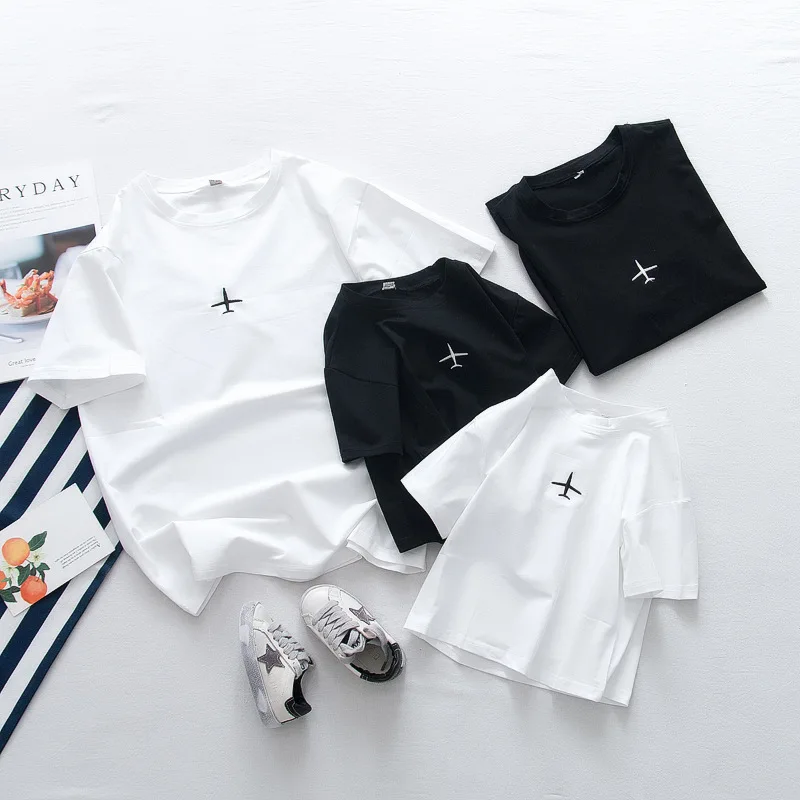 

Clothes for parents and children T -shirt printed