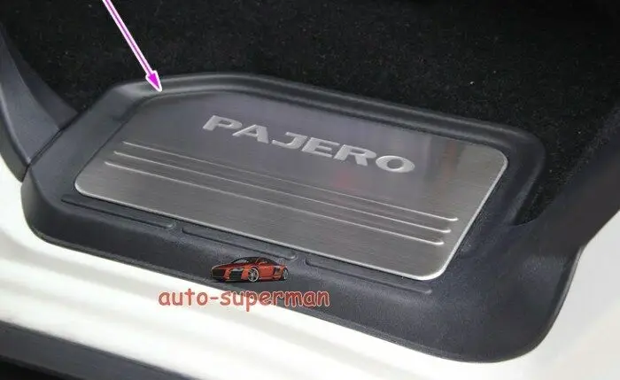 Накладка на порог для Mitsubishi 5dr Pajero V97 V93 V77 V73 2006-2013
