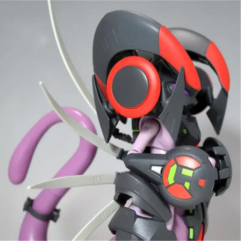 takara tomy armored mewtwo