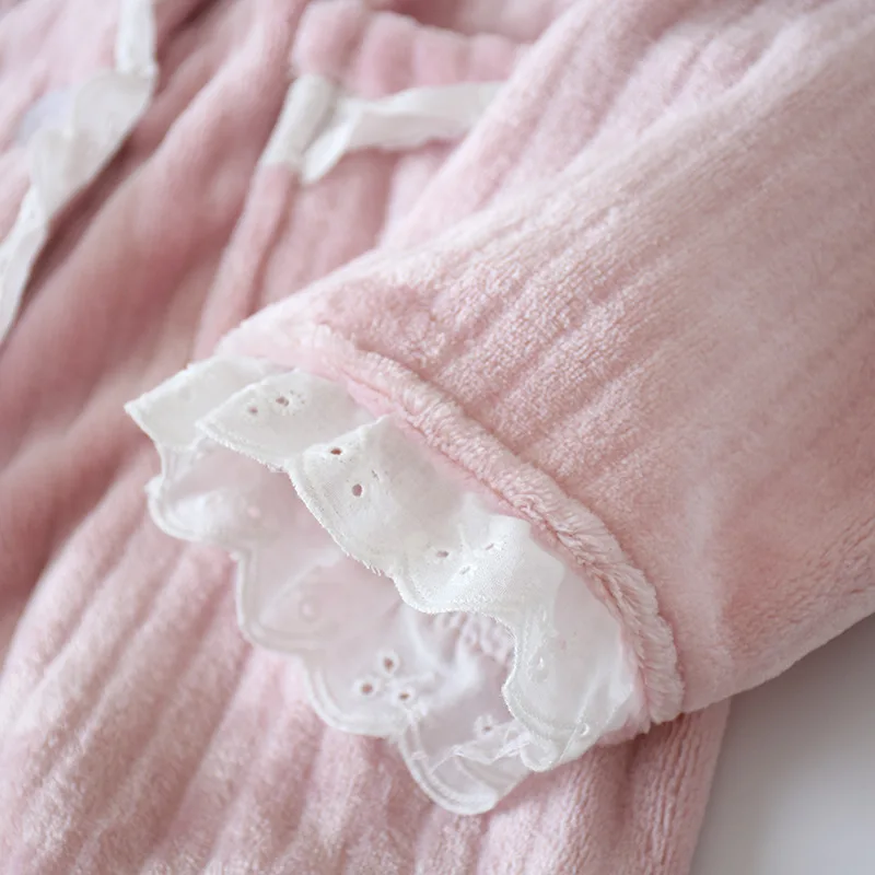 12270087436_169592721