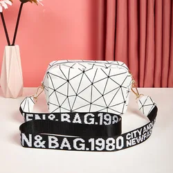 Fashion Laser Shoulder Bag - Small PU Leather Crossbody Satchel - 18x7x11cm (White)
