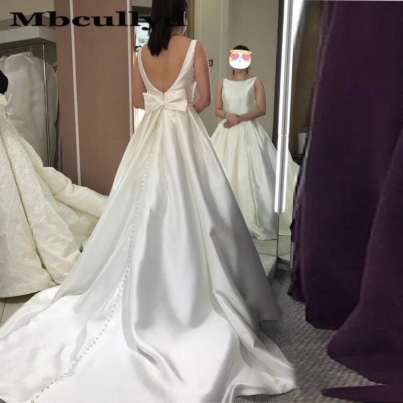 Mbcullyd Hals Wit Trouwjurken Lange 2020 Elegante Satijnen Bruids Jurk Voor Bruiloft Formele Sweep Trein Vestidos De Novia Mbcullyd Hals Wit Trouwjurken Lange 2020 Elegante Satijnen Bruids Jurk Voor Bruiloft Formele Sweep Trein Vestidos De Novia