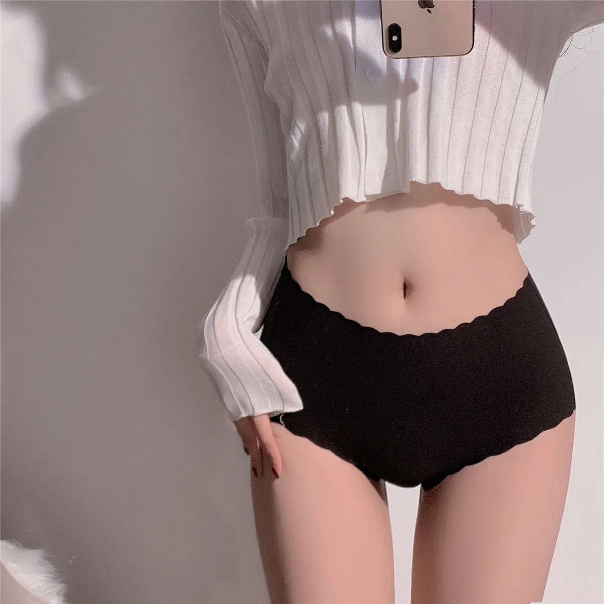 

Super recommended ice silk High-rise Panties women Simple Small waist Seamless briefs 3A antibacterial women Panties N707