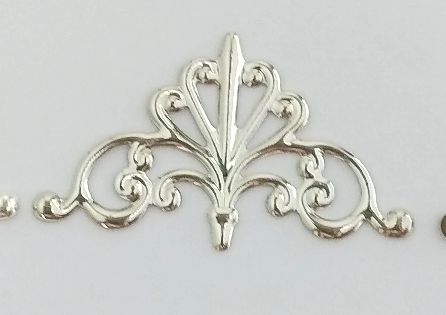 White K Plated BoYuTe 200 шт 16*28 мм европейские филигранные Цветочные амулеты украшения металлические украшения материалы для самостоятельного изготовления украшений - Окраска металла: White K Plated