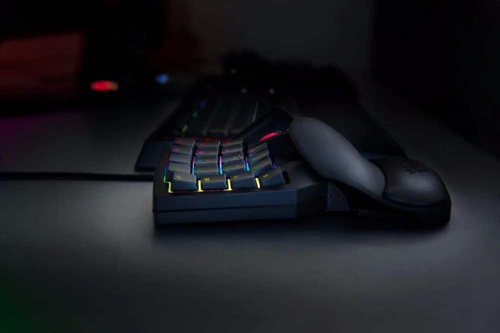 razer-tartarus-v2-gallery-03