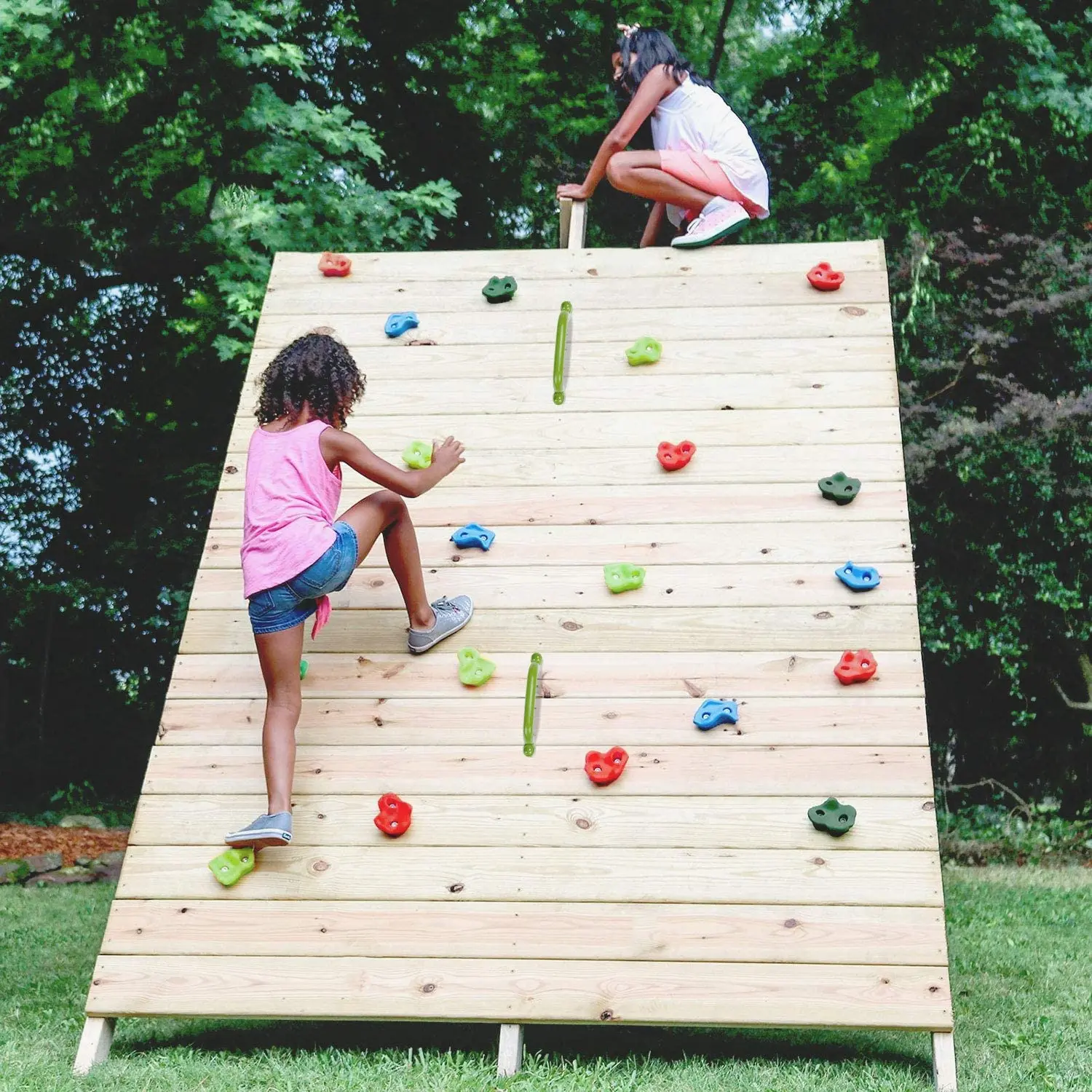 Parque de jogos infantil de madeira Taga com parede de escalada, Tudo o  que quiseres para brincar na rua