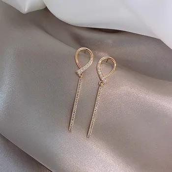 

Korean version of the new style of wild temperament imitation stripe geometric woman's earrings