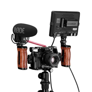 

UURig R027 Handheld Grimbal Universal Brazilian Rosewood Camera Cage Handle Triple Slide Screw Handle Microphone LED Light Mount