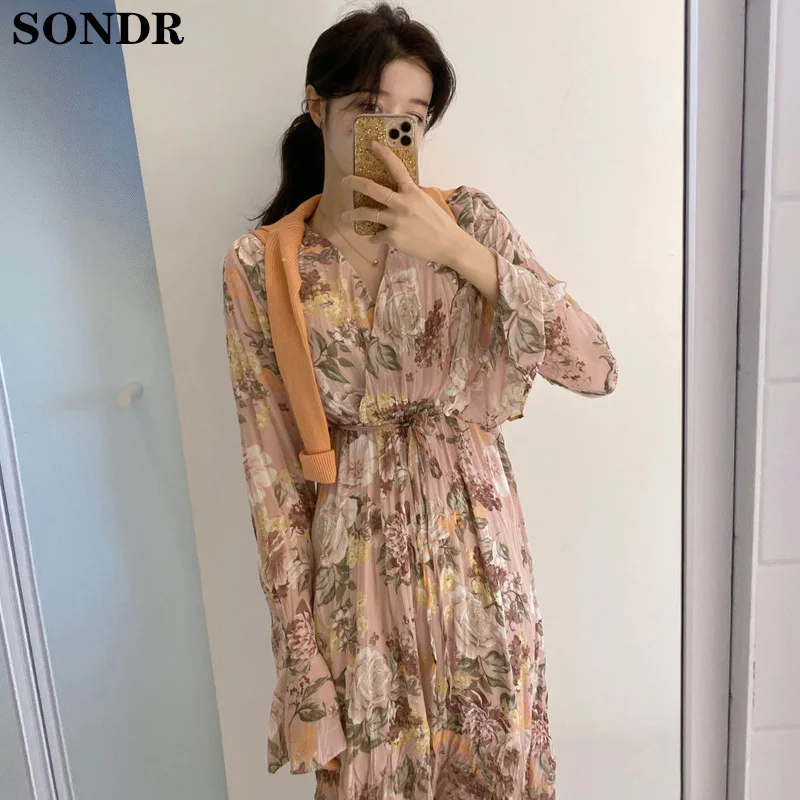 

Korean Style V-Neck Floral Print Women Autumn Dress Sexy Long Sleeve Pleated Maxi Dress Vintage Female Long Chiffon Vestido 2020