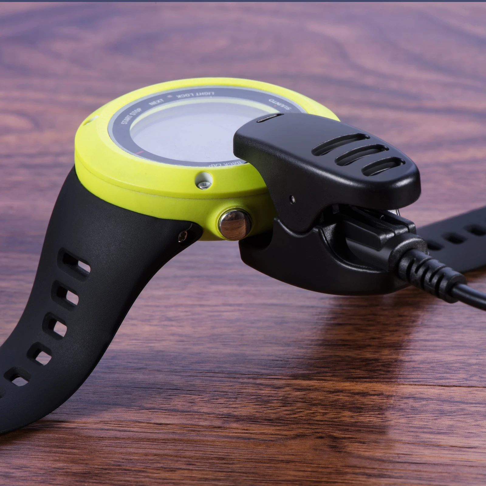 Зарядный кабель для Suunto5/Suunto3 фитнес/Спартанский тренажер/АМБИТ 23/Траверс/Кайлаш длина 1 м с функцией передачи данных