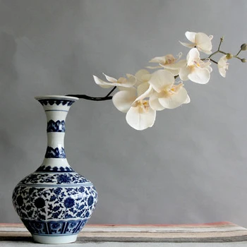 

Blue and White Porcelain Vases Interlocking Lotus Design Flower Ceramic Vase Home Decoration Jingdezhen Cracked glaze Vases
