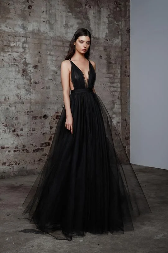 

A-Line New Arrival Sexy Women V-Neck Sleeveless Evening Party Dress