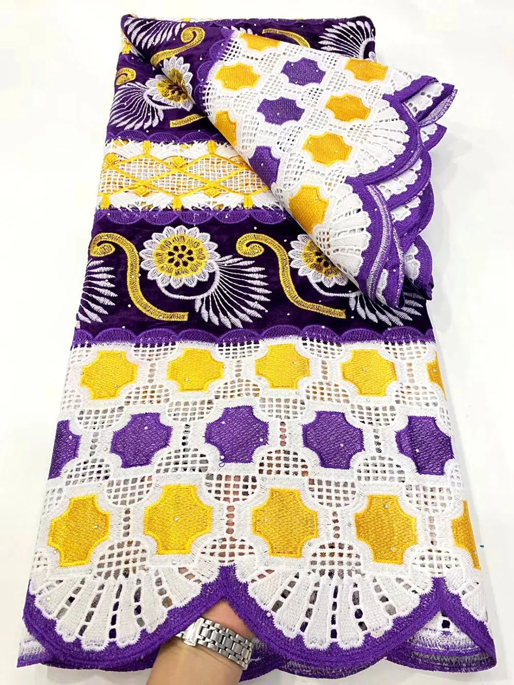 

2022 High Quality African Velvet Lace Fabric Embroideried Purple Water Soluble Lace Fabric For Women Wedding And Party Dress