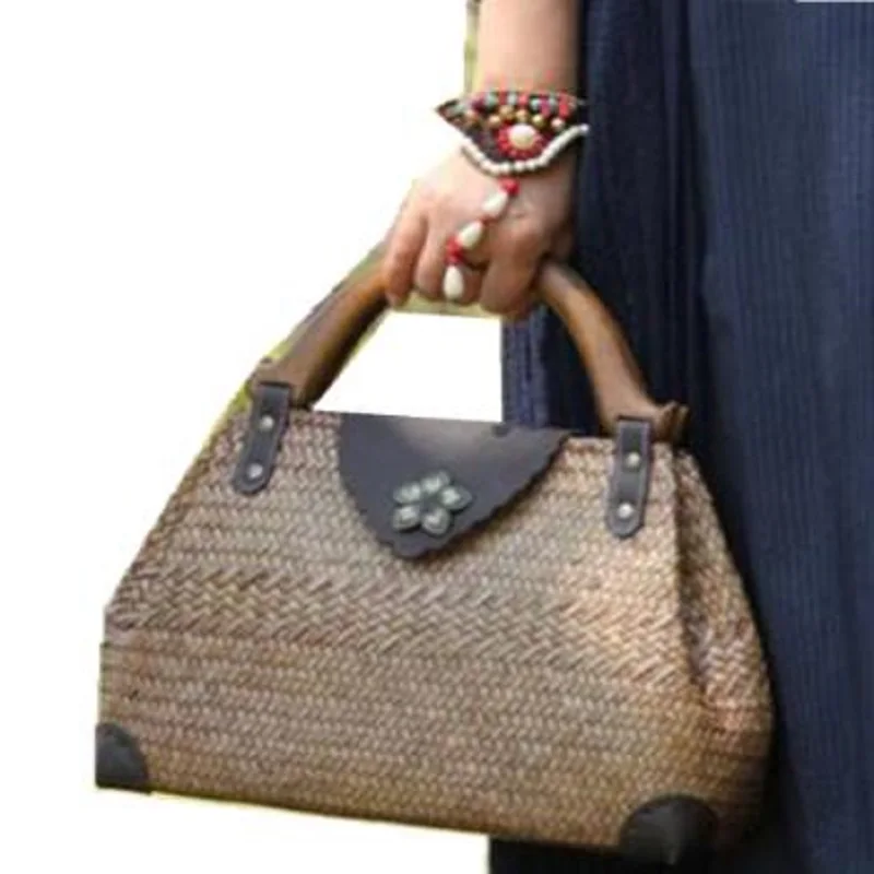 2021 New Retro Style Woven Handbags Rattan Woven Bags Straw Woven Bags Leisure Vacation Wooden Handles Leisure Handbags