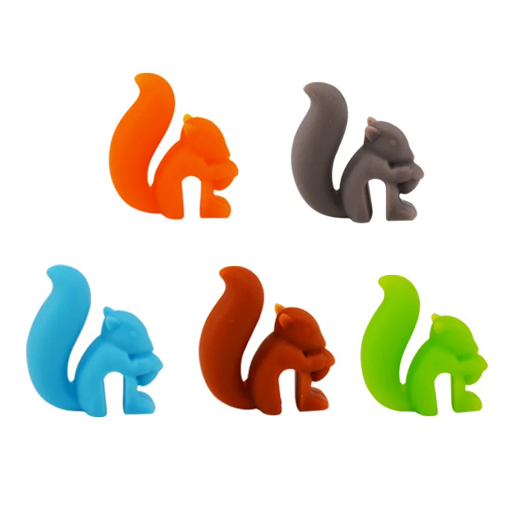 

SUEF 5Pcs Silicone Red Wine Glass Marker Stylish Charms Markers Sticker Sucker Mark Glass Parties Cocktail Hours Dinners Banquet