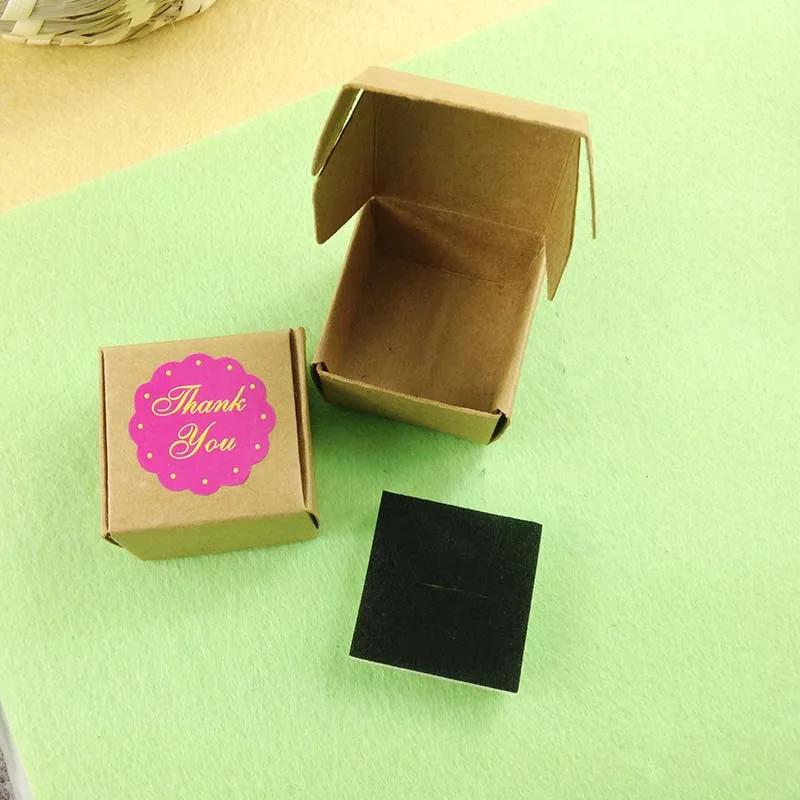 

wholesale 1000pcs 4*4*3cm kraft box with black insert as pic show and 1000pcs black pillow box 80*55*20mm free shipping express