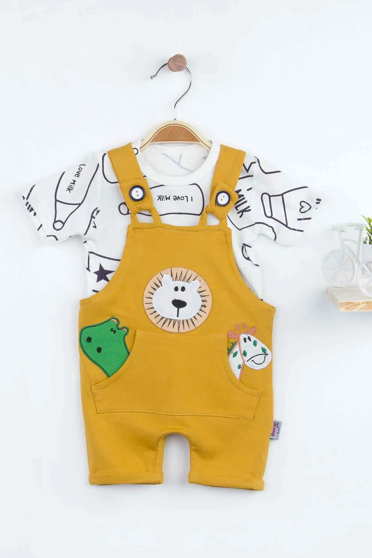 

Yellow Summer Baby Boy Rompers Fashion 2021 New Season Style Babies Clothes Outfit Cotton Comfortable Underwear for Boys Baby Models