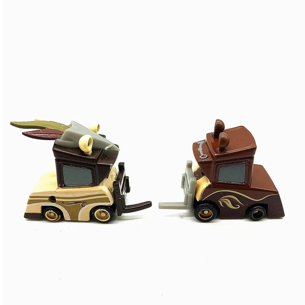 2pcs/set Disney Pixar Cars Star Wars Pitties As Logray 155 Diecast