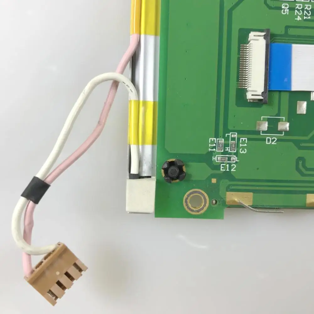 MA32YP1S REV: LCD ÷ ȭ