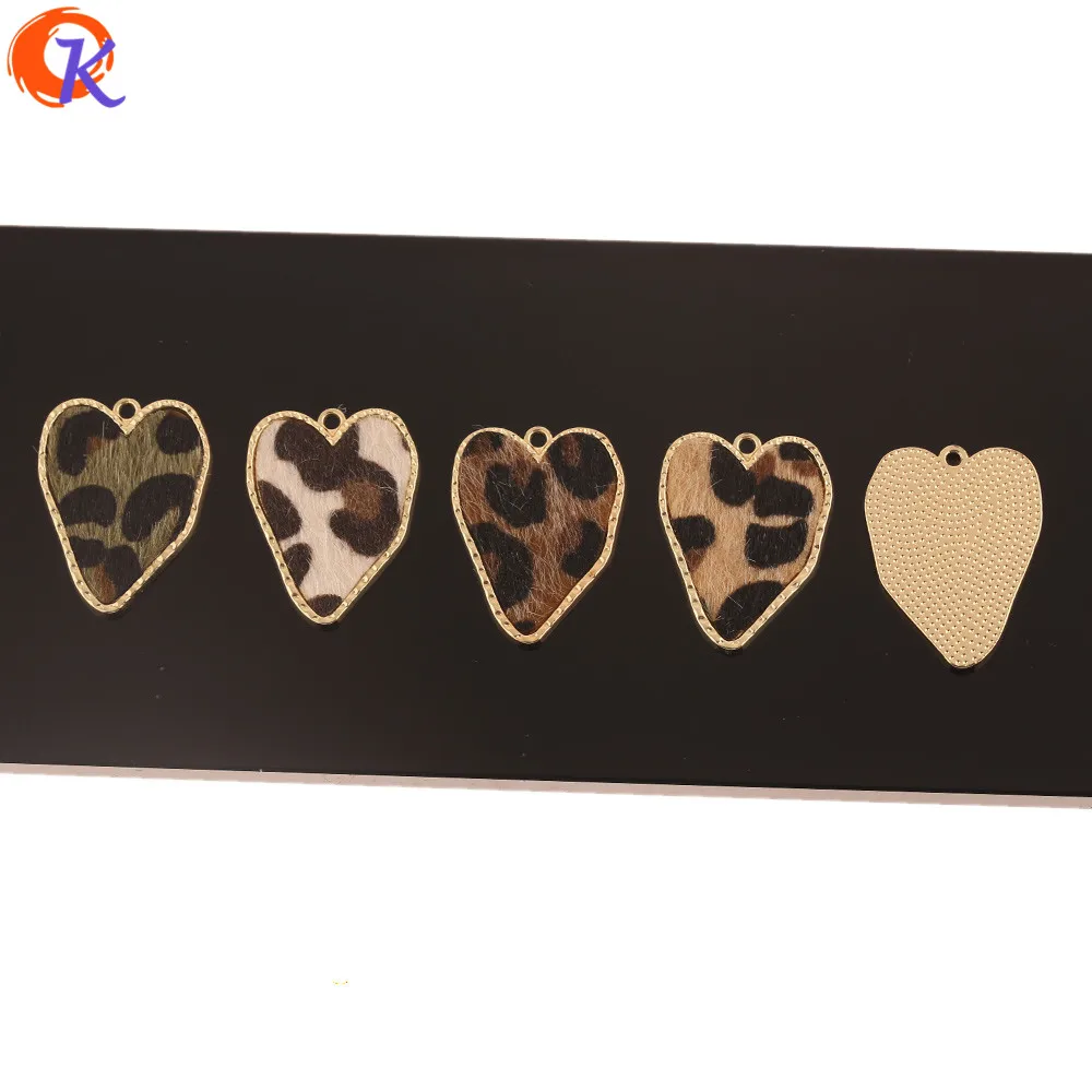 Сердечный Дизайн 50 шт 25*32 мм ювелирные аксессуары/DIY Изготовление/амулеты/форма сердца/леопардовый принт эффект/ручная работа/застежки для сережек