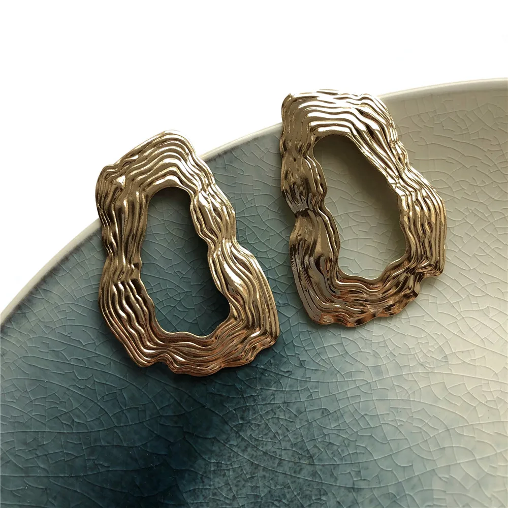 

UNIQUE RHODIUM COLOR PLATING IRREGULAR DROP EARRING FOR WOMEN GIRL