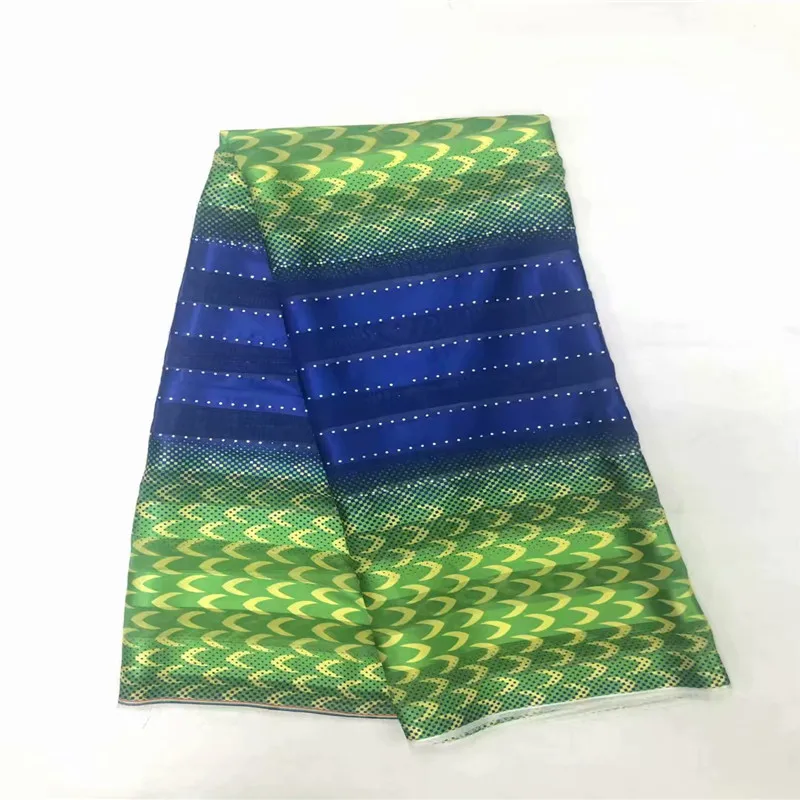 Европейская мода чистый шелк тутового шелкопряда Ткань шелковая ткань с принтом для мягкого шарфа платье швейные материалы TX111505