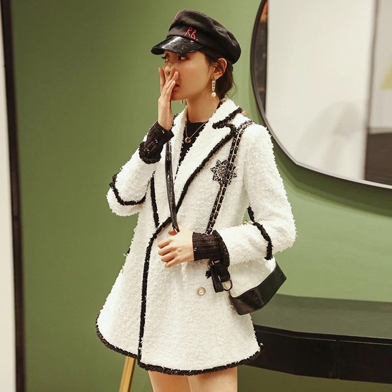 

YIGELILA Autumn High Quality Patchwork Coats Turn-down Collar With Pockets Coats Office Lady Full Sleeves Women Coats 91048