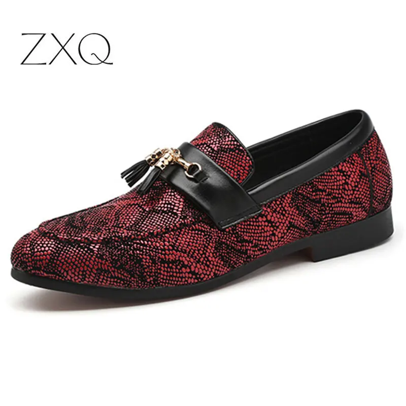 

Plus Size 38-48 New Imitate Snake Leather Men Slip On Shoes Personality Men Tassel Office Footwear Leather Italian Formal Shoes