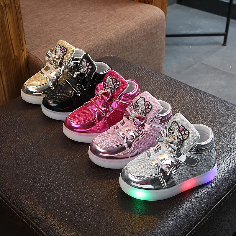 

Cartoon hello kitty children casual shoes soft buttfterfly LED kids sneakers beautiful lighted girls shoes tennis boots