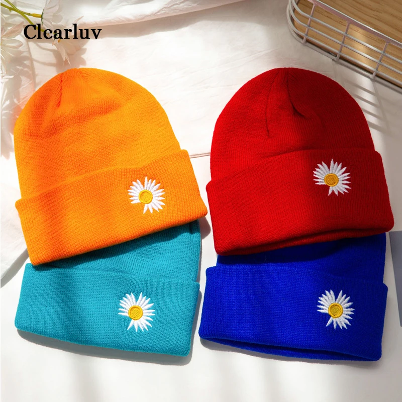 

Autumn and Winter New Knitted Hat Women Thickened Plus Velvet Warm Caps All-match Solid Color Woolen Cap Small Chrysanthemum