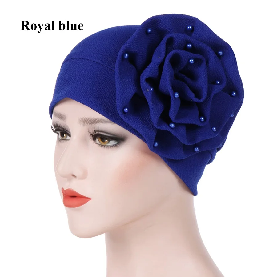 royal blue 1 шт., женские эластичные шапочки с большим цветком, жемчугом, бисером, шапка для выпадения волос, Африканский тюрбан, бохо, головной убор, шапка для свадебной вечеринки - Цвет: royal blue