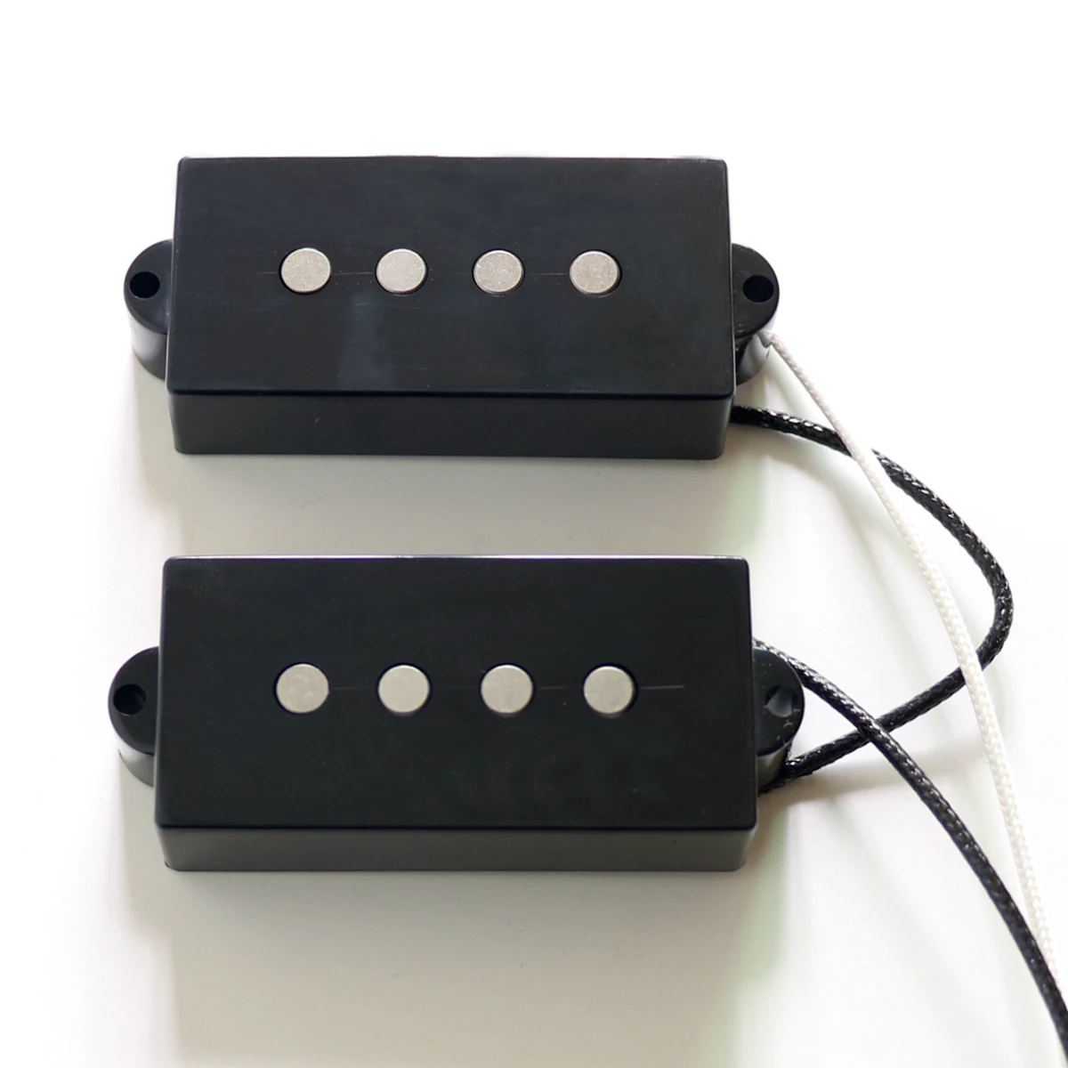 Free Shipping 1 Set 60's Vintage Alnico 5 Rod 4 String P Bass