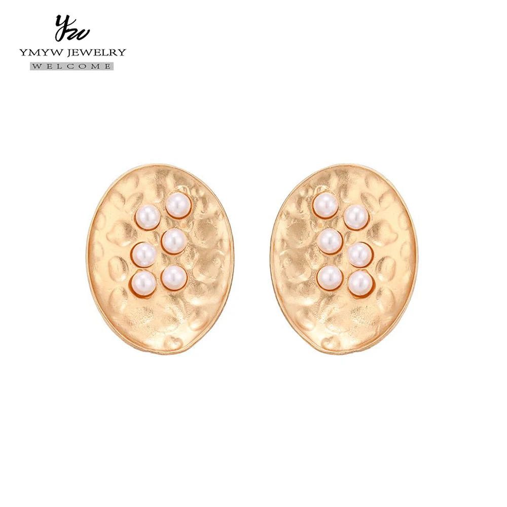 

YMYW Fashion European Golden Imitation Pearl Oval Geometric Clip Earrings Metal Zinc Alloy Statement Earrings for Women Jewelry
