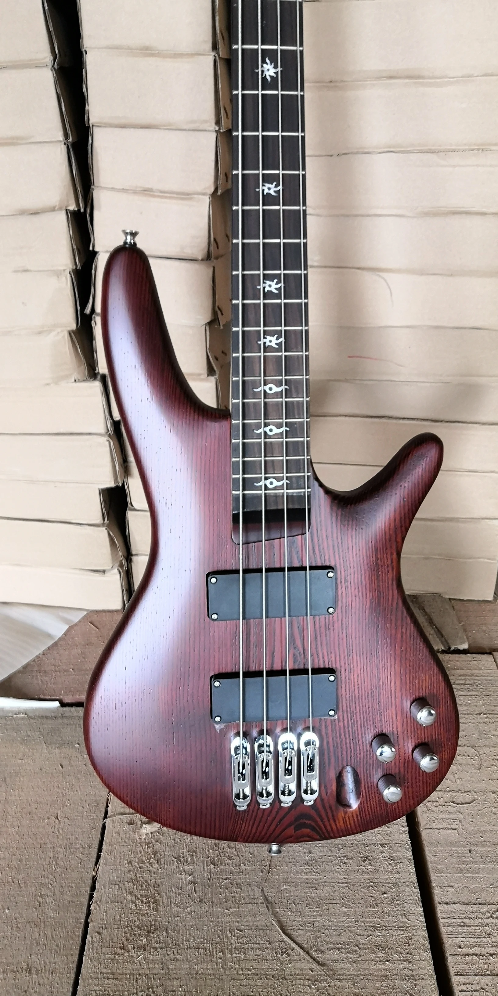 Trans brown ash body 24 frets 4 strings bass | Спорт и развлечения