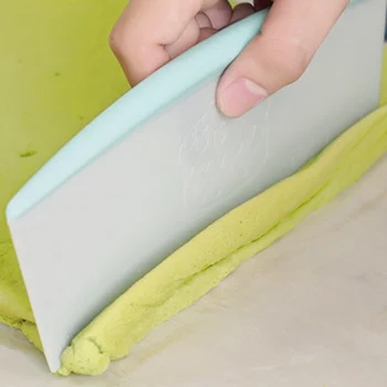 

1PC Pizza Dough Cutter With Scale Pastry Scraper Dough Knife Extra Long Bench Scraper Pastry Tools With Non-slip Handle Dropship