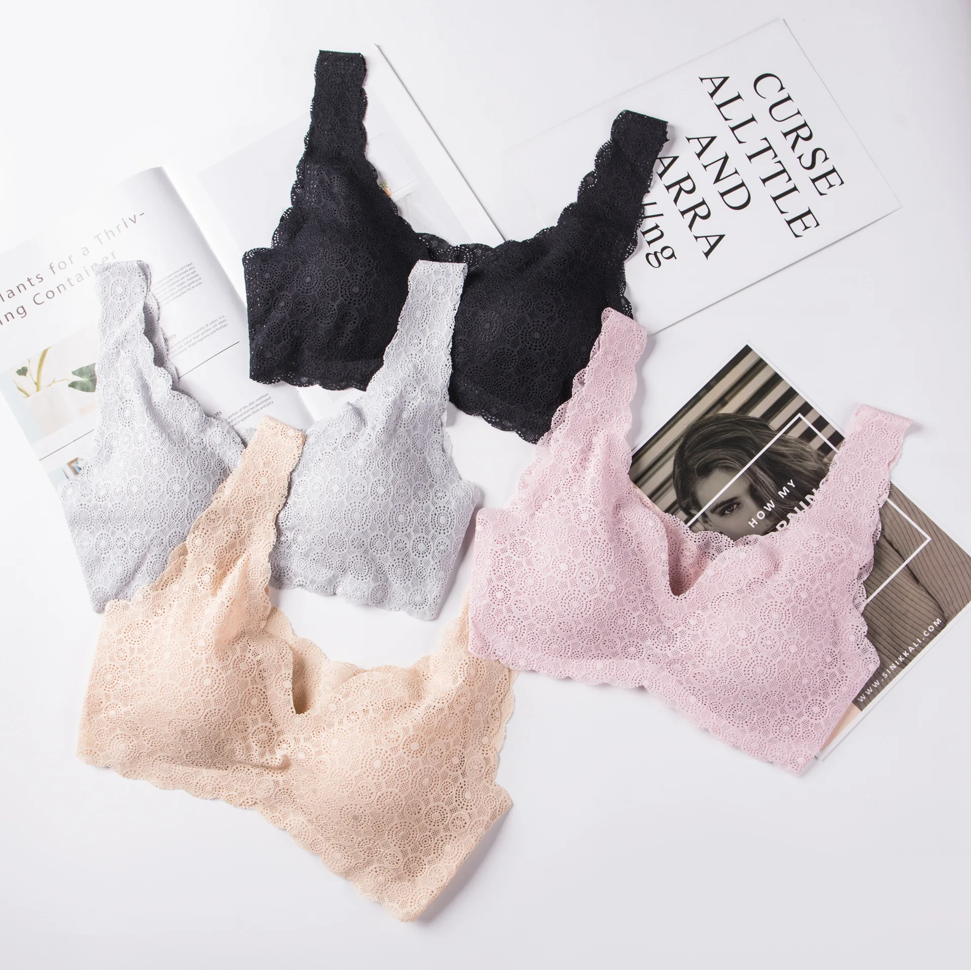 

Linbaiway Sexy Seamless Sports Bra for Women Gym Fitness Bras Underwear Crop Tops Push up Lace Brassiere Seamless Vest