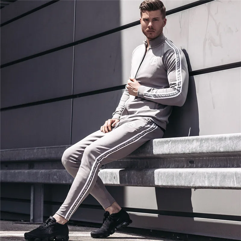 10322090426_1923915808