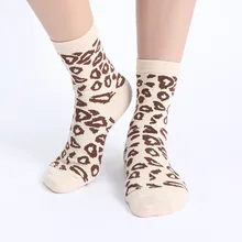 Осенне-зимние носки с леопардовым узором женские зимние носки из чистого хлопка в южнокорейском стиле носки в Корейском стиле для колледжа