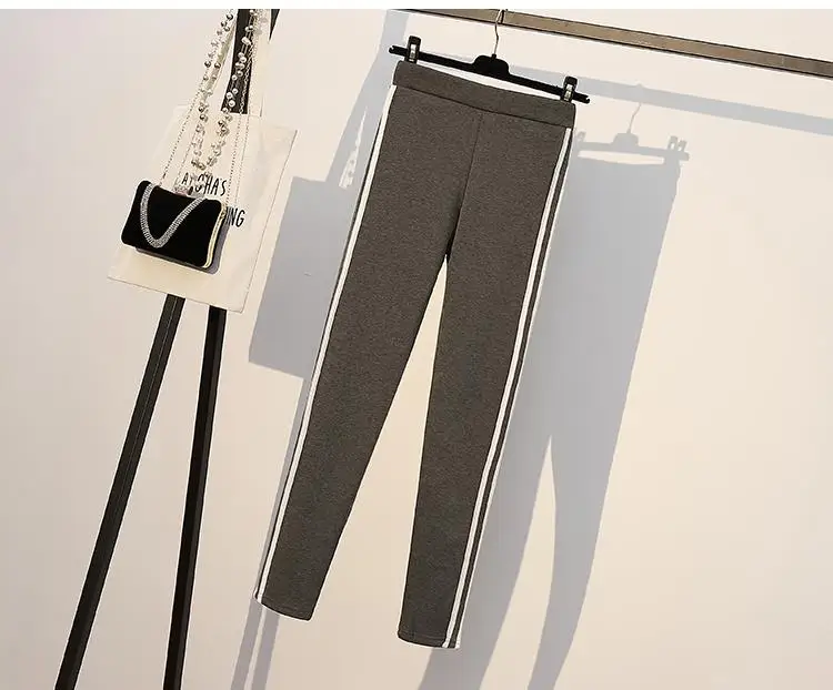 L-4XL Winter Plus size Warm Fleece Legging Women Striped Thick Velvet Bottoming Skinny Pants Large Size Pencil Leggings Trousers