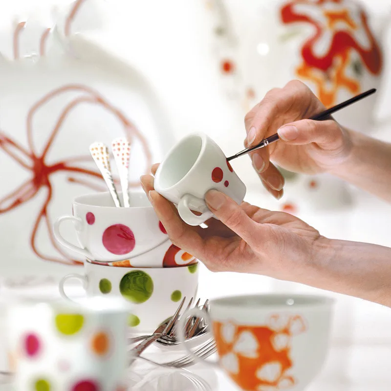 

DIY hand-painted water-based baked dry paint Hand-painted porcelain bowl porcelain plate porcelain tea cutlery paint