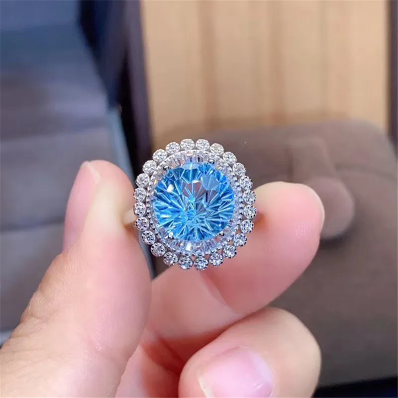 

Натуральный топаз из серебра 925 с большим размером 8 мм * 8 мм для женщин с роскошным качеством